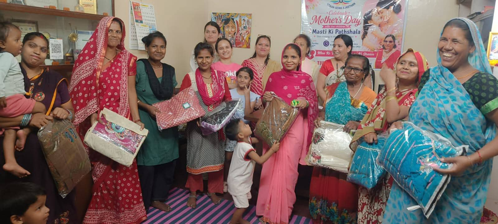 Mother s Day Celebration (Distribution Of Sarees) @ Masti Ki Pathshala